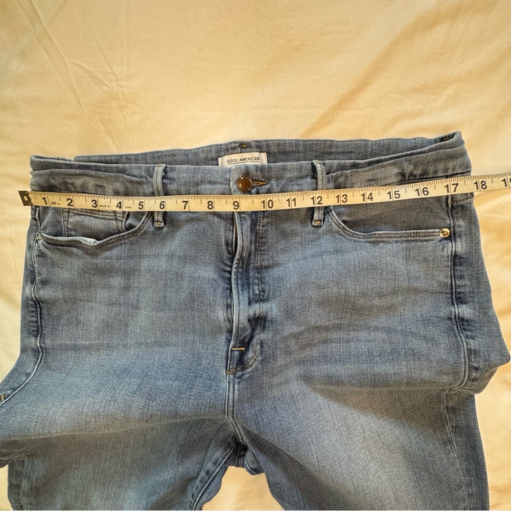 Good American Good Straight Blue Jeans Women’s high rise size 18 - Picture 9 of 10